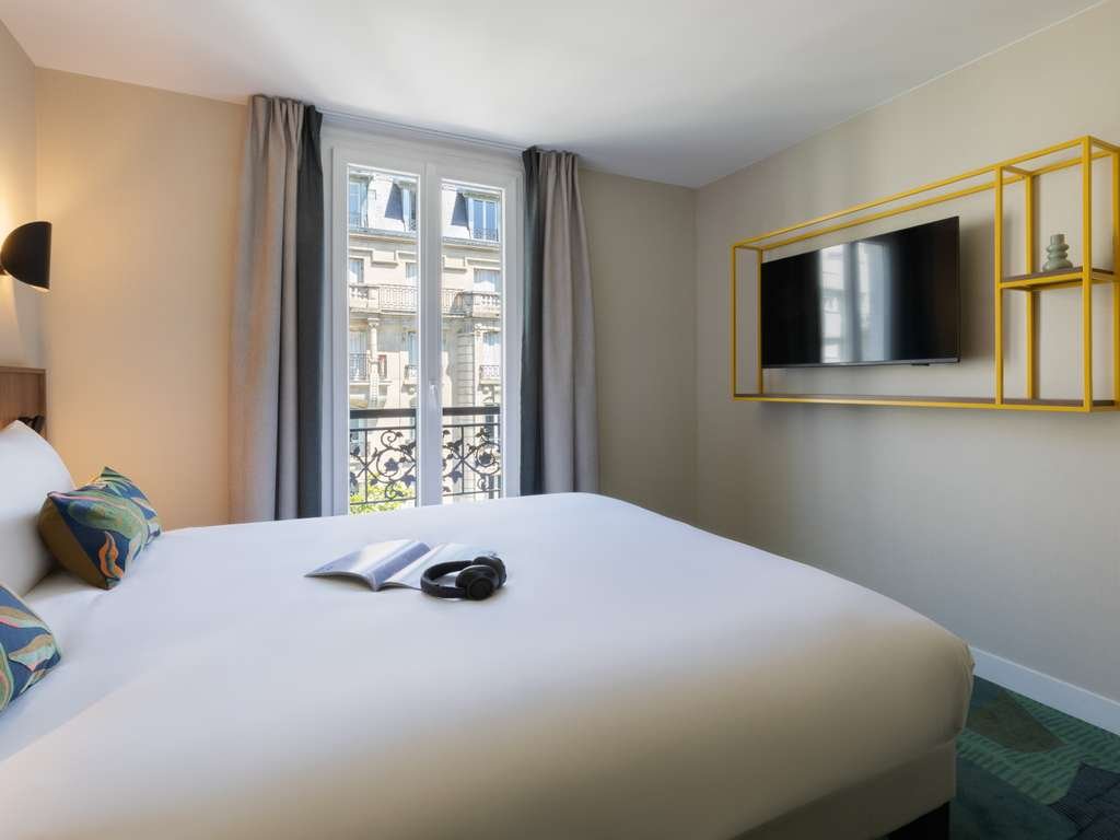 Room 107 Detail
