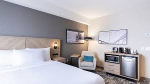 Room 206 Detail